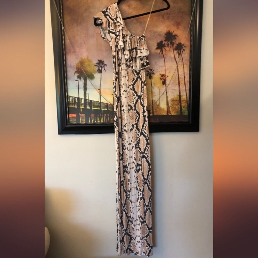 NWOT Seven brand Sexy Snake One Shoulder Maxi
